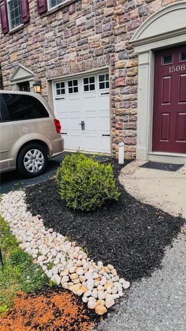 1508 Brookstone Place, Hellertown Boro, PA 18055