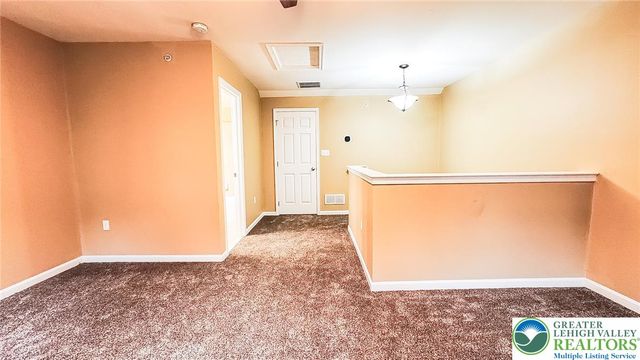 1508 Brookstone Place, Hellertown Boro, PA 18055