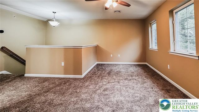 1508 Brookstone Place, Hellertown Boro, PA 18055