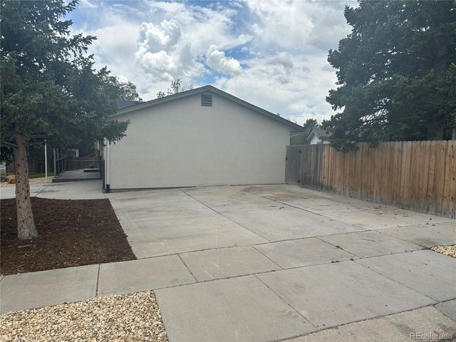 256 S Murray Blvd, Colorado Springs, CO 80916