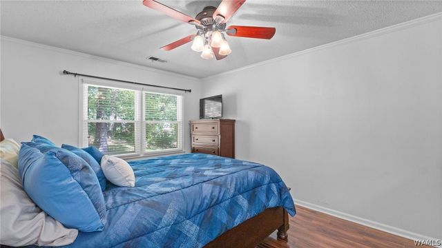 5605 Northwood Lake E, Northport, AL 35473
