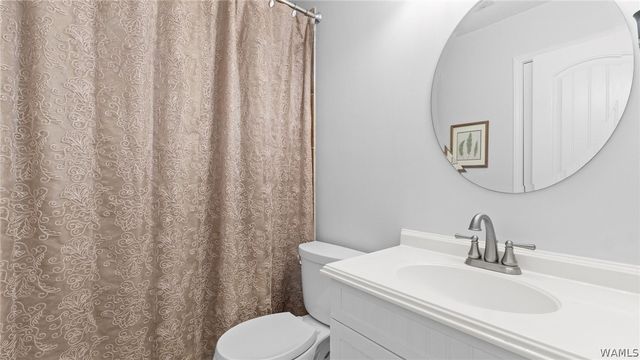 5605 Northwood Lake E, Northport, AL 35473