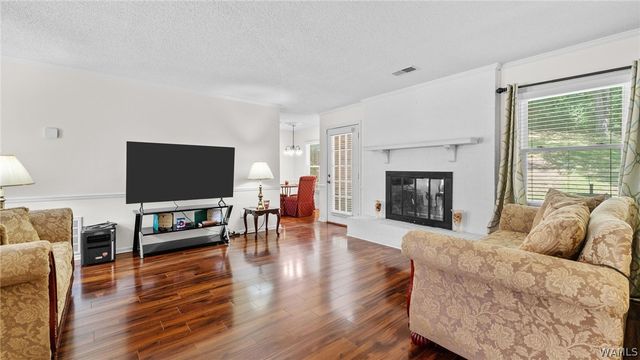 5605 Northwood Lake E, Northport, AL 35473