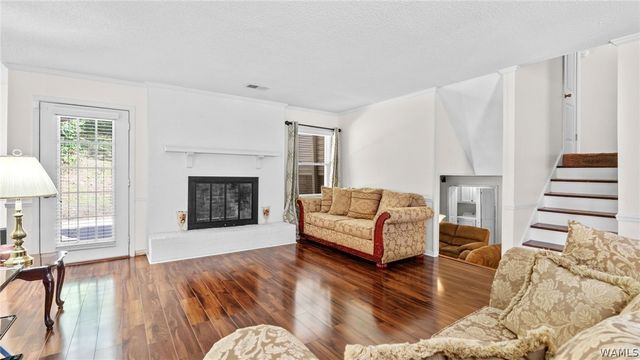 5605 Northwood Lake E, Northport, AL 35473