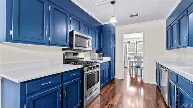 5605 Northwood Lake E, Northport, AL 35473