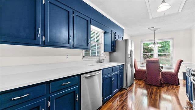 5605 Northwood Lake E, Northport, AL 35473