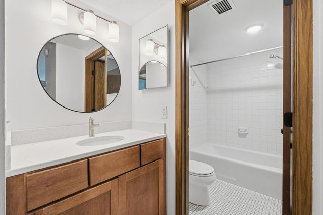 4648 Cedar Lake Road S 3, Saint Louis Park, MN 55416