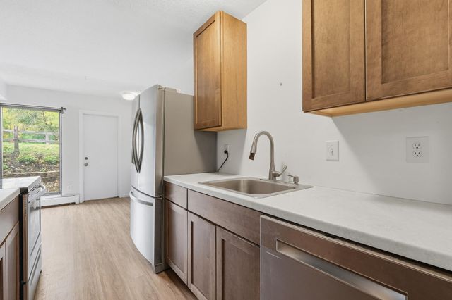 4648 Cedar Lake Road S 3, Saint Louis Park, MN 55416