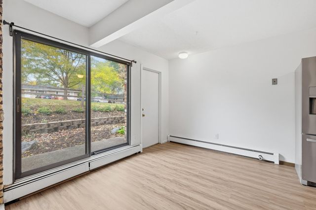 4648 Cedar Lake Road S 3, Saint Louis Park, MN 55416