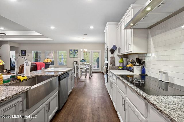10711 Chapelwood Drive, Gulfport, MS 39503