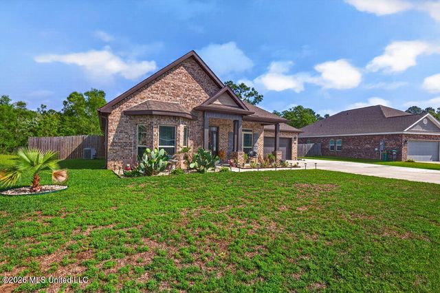 10711 Chapelwood Drive, Gulfport, MS 39503