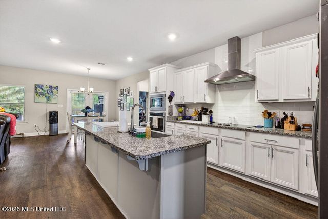 10711 Chapelwood Drive, Gulfport, MS 39503