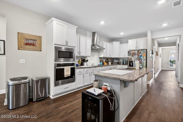 10711 Chapelwood Drive, Gulfport, MS 39503