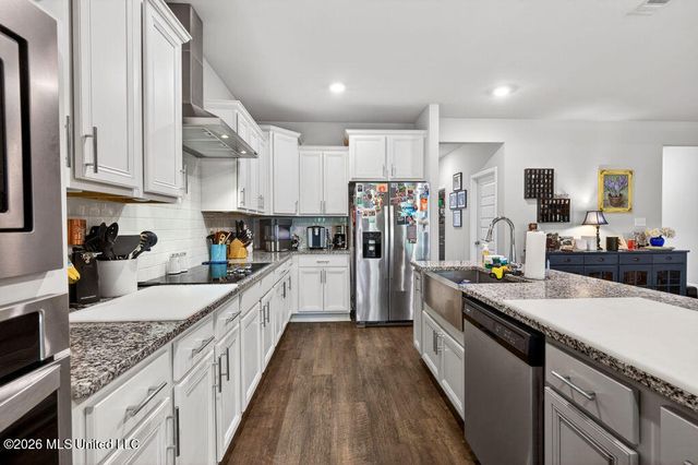10711 Chapelwood Drive, Gulfport, MS 39503