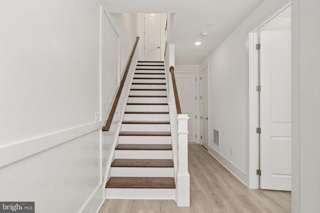 9207 FORKLEAF OAK DR, Fredericksburg, VA 22407