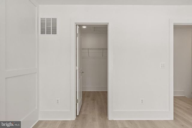 9207 FORKLEAF OAK DR, Fredericksburg, VA 22407