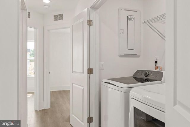 9207 FORKLEAF OAK DR, Fredericksburg, VA 22407