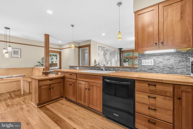 6005 ANNISTON RD, Bethesda, MD 20817