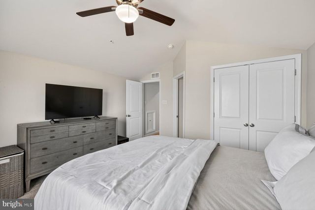 5568 OLD COLONY CT, White Plains, MD 20695