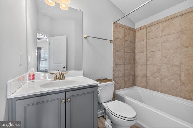 5568 OLD COLONY CT, White Plains, MD 20695