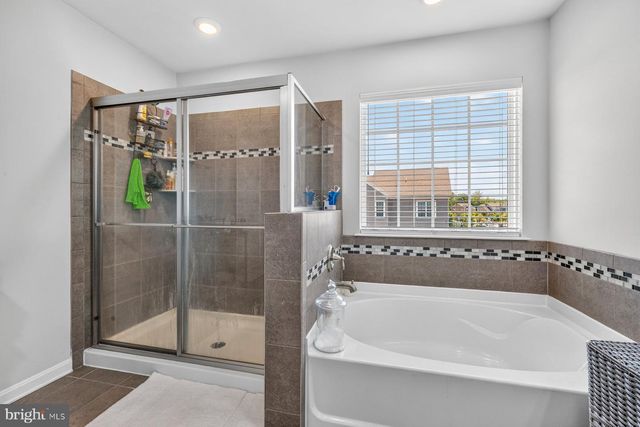 5568 OLD COLONY CT, White Plains, MD 20695
