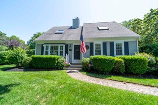 4 Square Rigger Ln, Barnstable, MA 02601