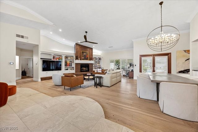 8180 West Red Coach Avenue, Las Vegas, NV 89129