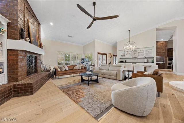 8180 West Red Coach Avenue, Las Vegas, NV 89129