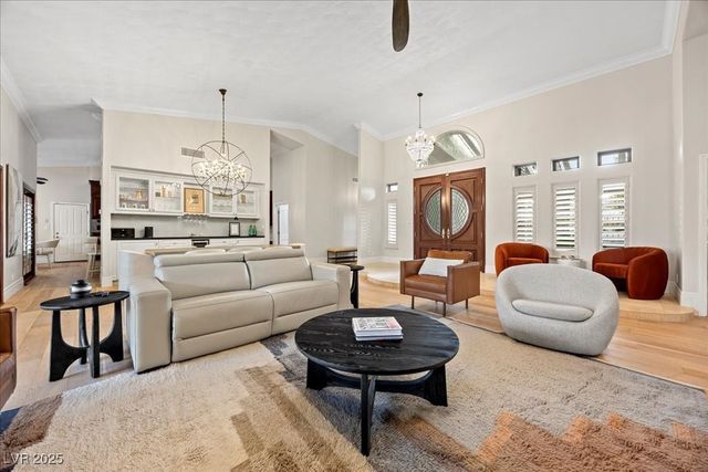 8180 West Red Coach Avenue, Las Vegas, NV 89129