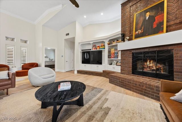 8180 West Red Coach Avenue, Las Vegas, NV 89129