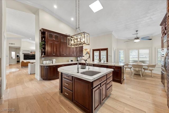 8180 West Red Coach Avenue, Las Vegas, NV 89129