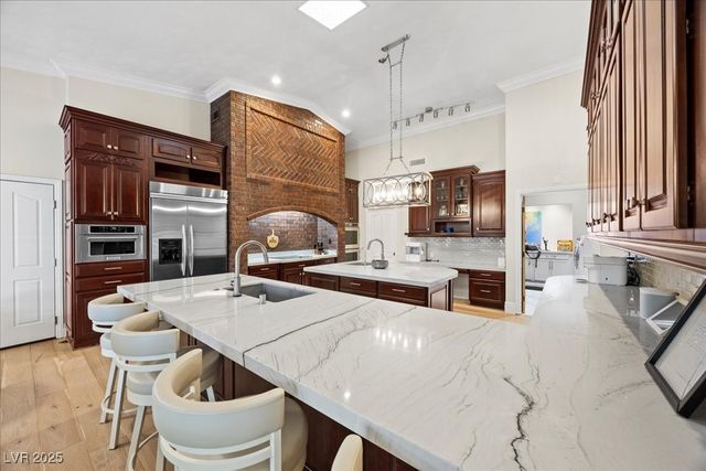 8180 West Red Coach Avenue, Las Vegas, NV 89129