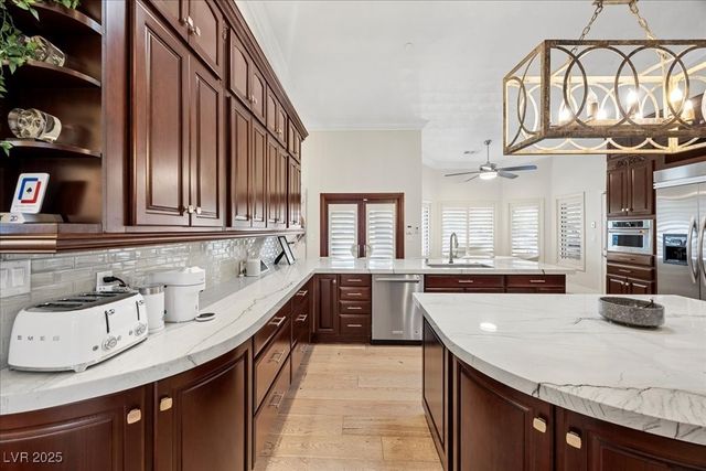 8180 West Red Coach Avenue, Las Vegas, NV 89129