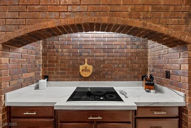 8180 West Red Coach Avenue, Las Vegas, NV 89129