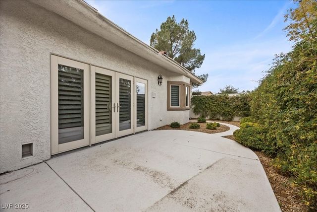 8180 West Red Coach Avenue, Las Vegas, NV 89129