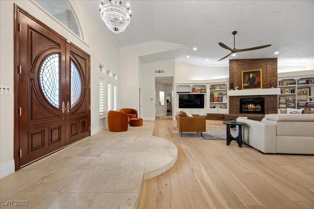 8180 West Red Coach Avenue, Las Vegas, NV 89129