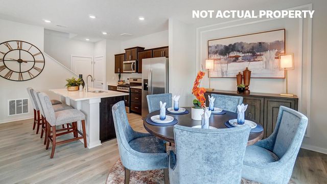 1476 Cardinez Way, Columbus, OH 43228