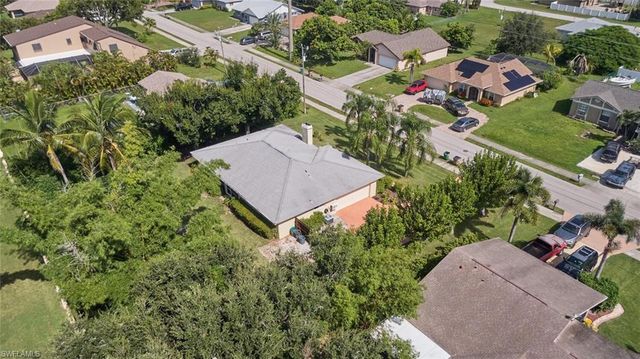 140 SE 8th ST, Cape Coral, FL 33990