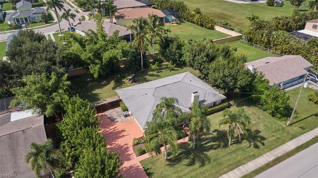 140 SE 8th ST, Cape Coral, FL 33990