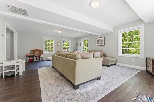 21 Juniper Road, Bloomfield, CT 06002