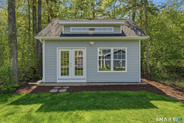 21 Juniper Road, Bloomfield, CT 06002