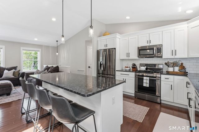 21 Juniper Road, Bloomfield, CT 06002
