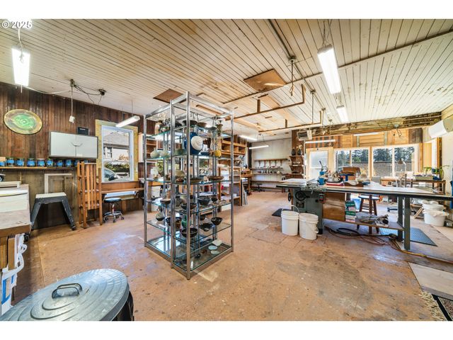 12955 HIGHWAY 101 N, Nehalem, OR 97131