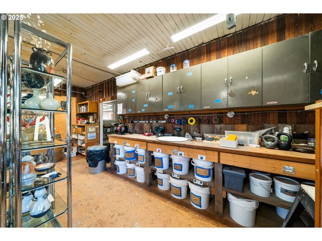 12955 HIGHWAY 101 N, Nehalem, OR 97131