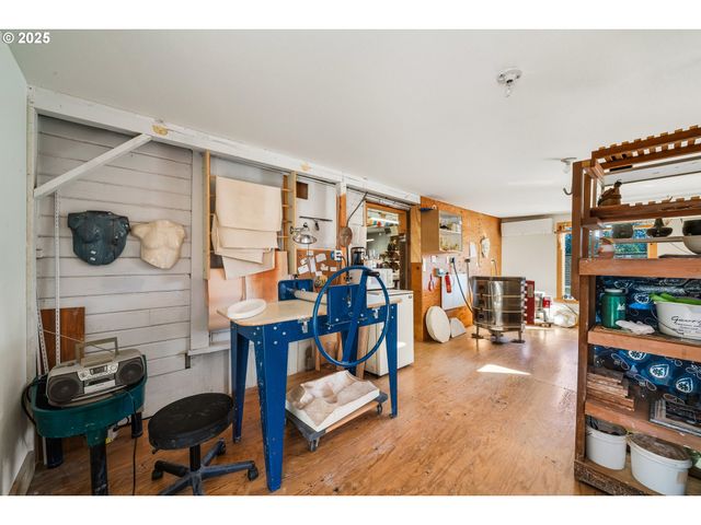 12955 HIGHWAY 101 N, Nehalem, OR 97131