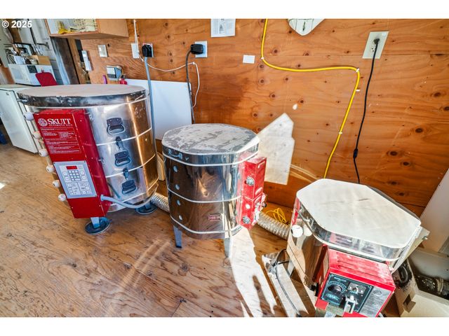 12955 HIGHWAY 101 N, Nehalem, OR 97131