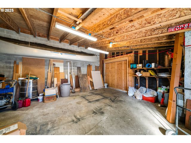 12955 HIGHWAY 101 N, Nehalem, OR 97131