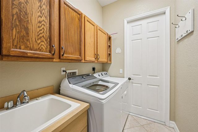 2160 W HILLSBOROUGH BOULEVARD, North Port, FL 34286