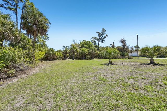 2160 W HILLSBOROUGH BOULEVARD, North Port, FL 34286