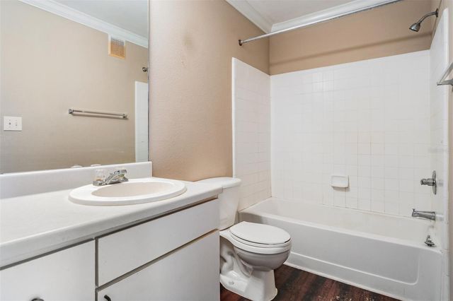 18119 BRIDLE CLUB DRIVE, Tampa, FL 33647